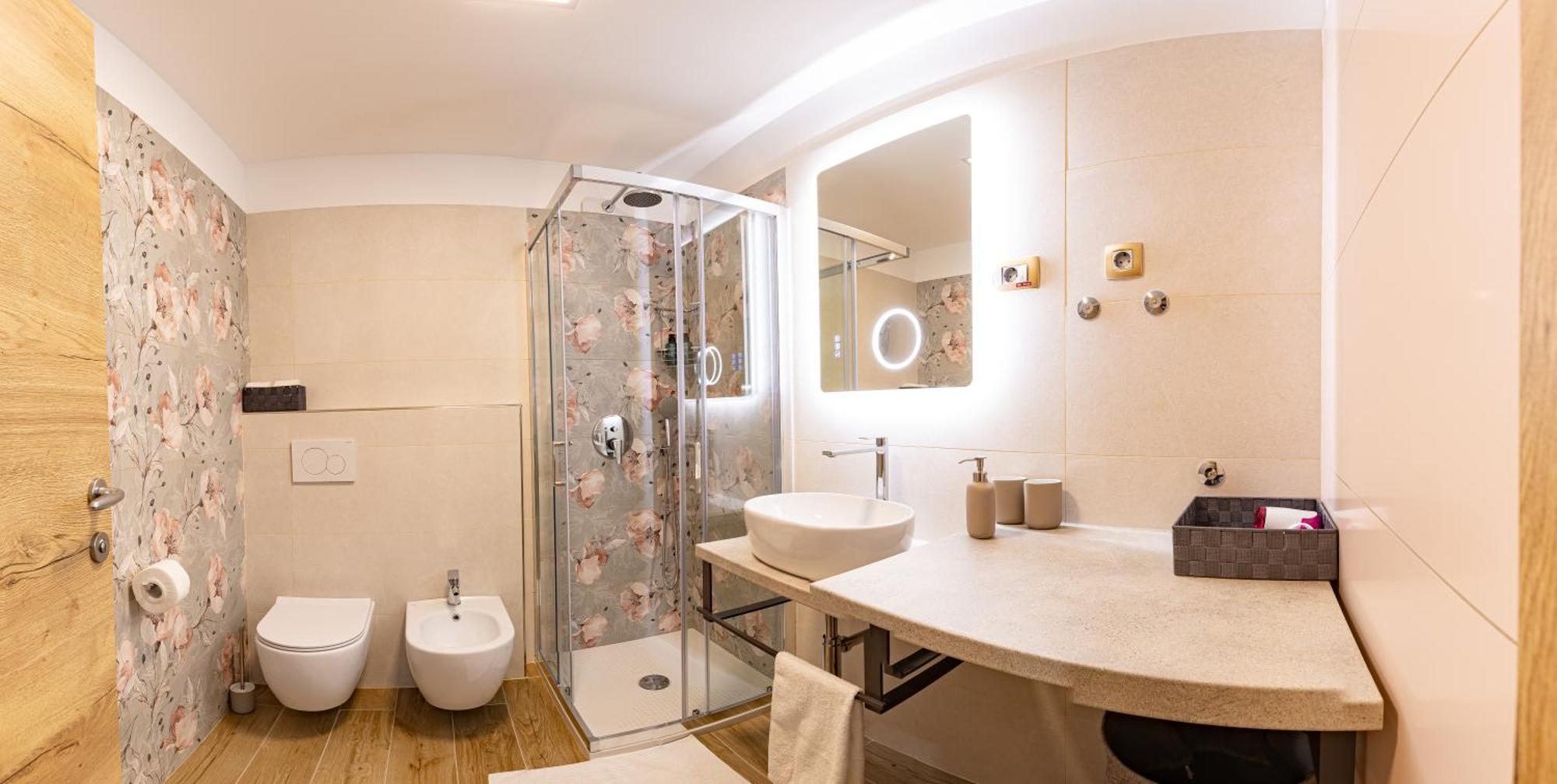 Adriatic Bay Apartments Portorose Esterno foto
